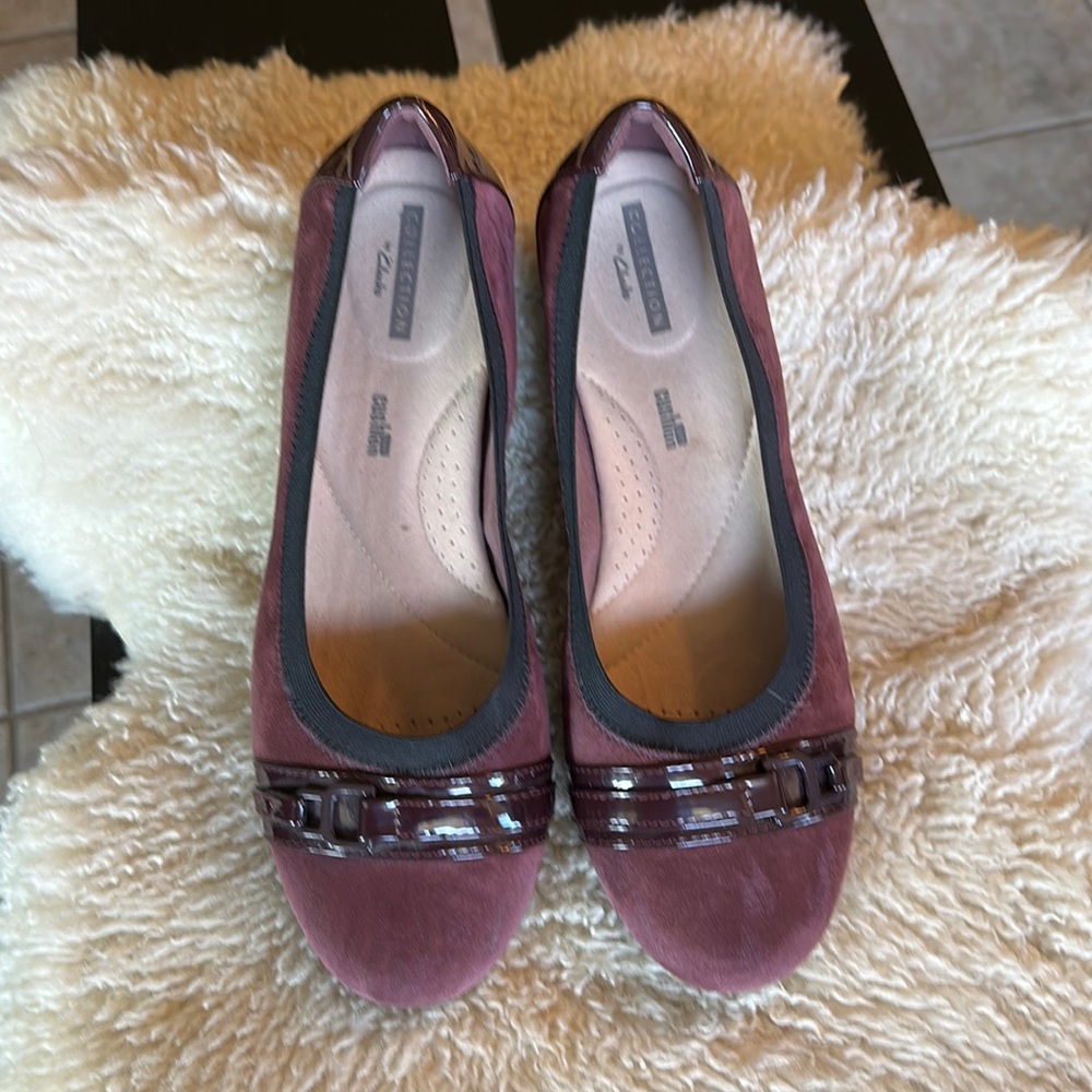 Burgundy suede and patent comfort flats